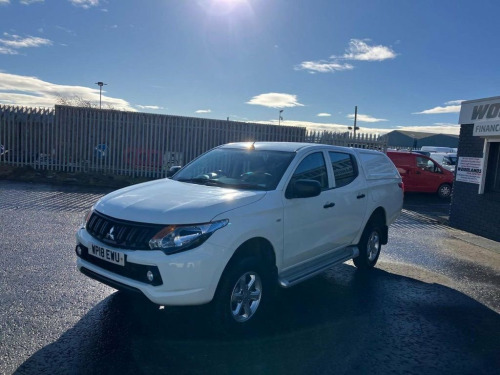 Mitsubishi L200   4 LIFE DI-D DOUBLE CAB PICK UP ULEZ FREE ZONE