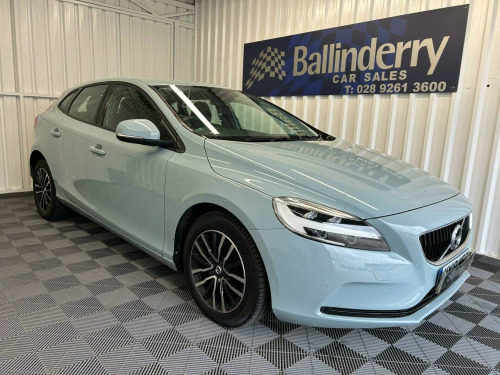 Volvo V40  2.0 D2 Momentum Nav Plus Auto Euro 6 (s/s) 5dr