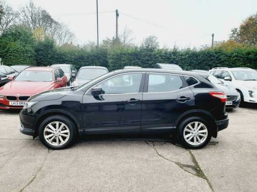 Nissan Qashqai  1.2 DIG-T Acenta 2WD Euro 5 (s/s) 5dr