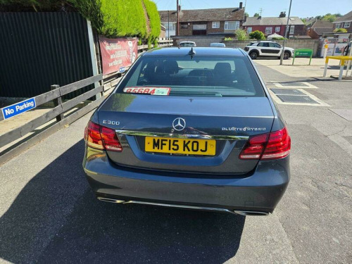 Mercedes-Benz E-Class  2.1 E300dh BlueTEC SE G-Tronic+ Euro 5 (s/s) 4dr