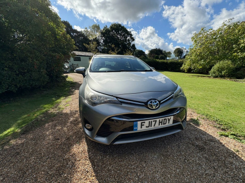 Toyota Avensis  1.6 D-4D Business Edition Touring Sports Euro 6 (s/s) 5dr