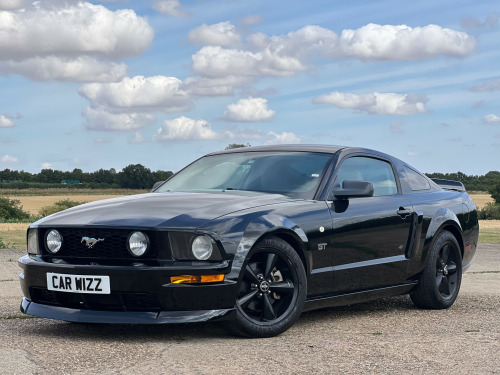 Ford Mustang  V8 GT Premium