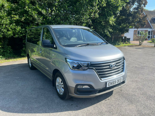 Hyundai i800 2.5 CRDi SE 5dr
