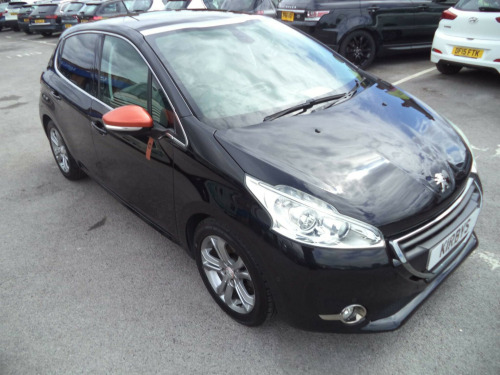 Peugeot 208  1.2 VTi PureTech Roland Garros Euro 5 5dr