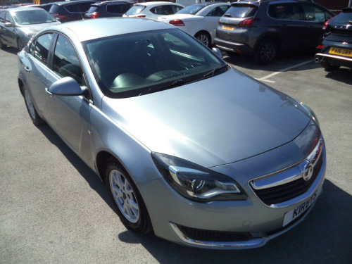 Vauxhall Insignia  2.0 CDTi ecoFLEX Design Euro 5 (s/s) 5dr