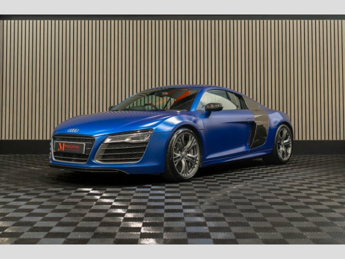 Audi R8  5.2 FSI V10 Plus Coupe 2dr Petrol S Tronic quattro