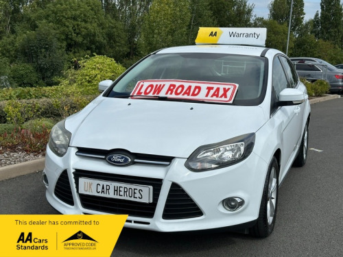 Ford Focus  £20 TAX // ZETEC 1.0 PETROL 5 DR 98 BHP