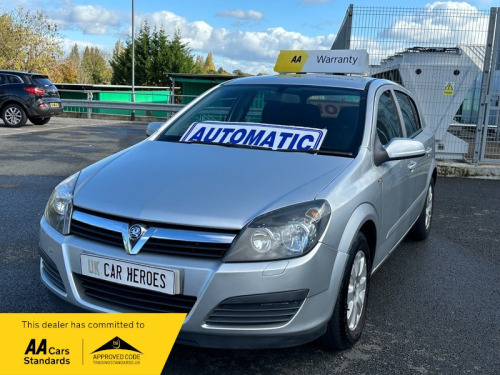 Vauxhall Astra  AUTO 1.8 PETROL CLUB 16V 5-DR 123 BHP AUTOMATIC