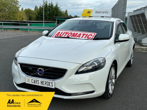 Volvo V40  2015 AUTO V40 SE LUXURY 1.6 PETROL AUTOMATIC FRESH JAPAN IMPORTED IN UK 202