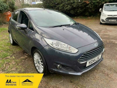 Ford Fiesta  1.0T EcoBoost Titanium Hatchback 5dr Petrol Manual Euro 5 (s/s) (125 ps)