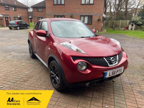 Nissan Juke  1.6 Tekna SUV 5dr Petrol CVT Euro 5 (117 ps)