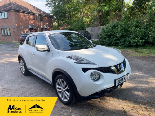 Nissan Juke  1.2 DIG-T Acenta Premium SUV 5dr Petrol Manual 6Spd Euro 5 (s/s) (115 ps)