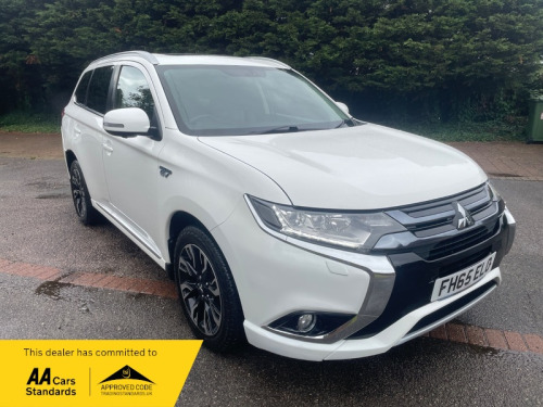Mitsubishi Outlander 2.0h 12kWh GX4h SUV 5dr Petrol Plug-in Hybrid CVT 4WD Euro 6 (s/s) (200 ps)