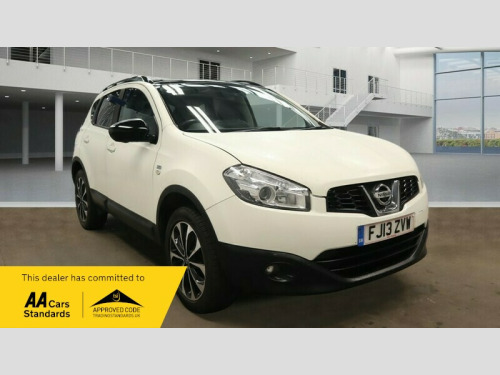 Nissan Qashqai  1.6 360 SUV 5dr Petrol CVT 2WD Euro 5 (117 ps)