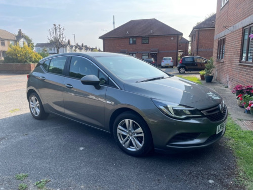 Vauxhall Astra  1.4i Design Hatchback 5dr Petrol Manual Euro 6 (100 ps)