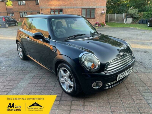 MINI Hatch  1.6 Cooper Hatchback 3dr Petrol Steptronic Euro 4 (120 ps)