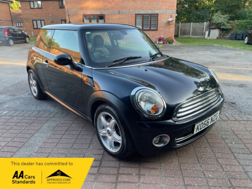 MINI Hatch  1.6 Cooper Hatchback 3dr Petrol Steptronic Euro 4 (120 ps)