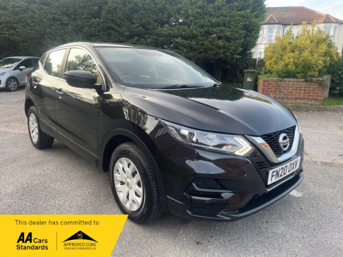 Nissan Qashqai  1.3 DIG-T Visia SUV 5dr Petrol Manual Euro 6 (s/s) (140 ps)