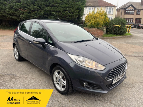 Ford Fiesta  1.6 Zetec Hatchback 5dr Petrol Powershift Euro 5 (105 ps)