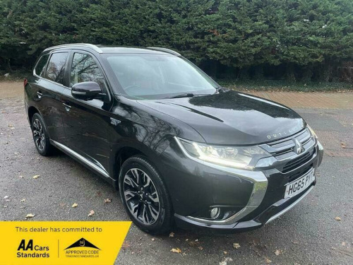 Mitsubishi Outlander  2.0h 12kWh GX5h SUV 5dr Petrol Plug-in Hybrid CVT 4WD Euro 6 (s/s) (200 ps)