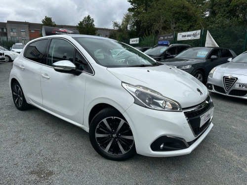 Peugeot 208  1.2 PureTech Allure Premium Hatchback 5dr Petrol M