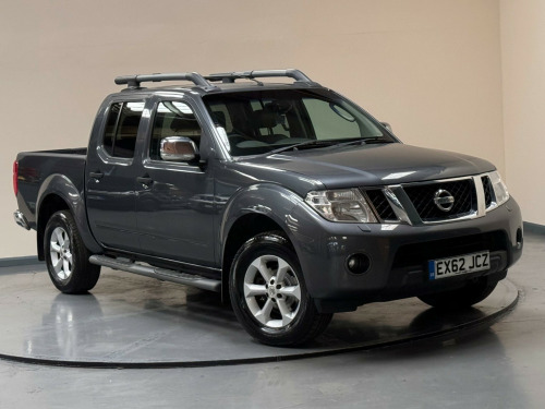 Nissan Navara  2.5 dCi Tekna 4WD Euro 5 4dr