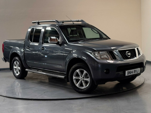 Nissan Navara  2.5 dCi Tekna Auto 4WD Euro 5 4dr