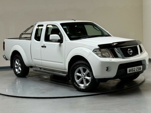 Nissan Navara  2.5 dCi Acenta King Cab Pickup 4WD Euro 5 4dr