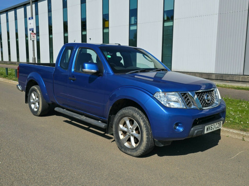 Nissan Navara  2.5 dCi Acenta King Cab Pickup 4WD Euro 5 4dr