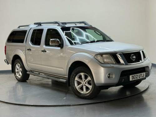 Nissan Navara  2.5 dCi Tekna 4WD Euro 5 4dr