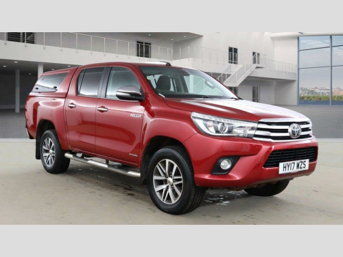 Toyota Hi-Lux  2.4 D-4D Invincible 4WD Euro 6 4dr (TSS, 3.5t)