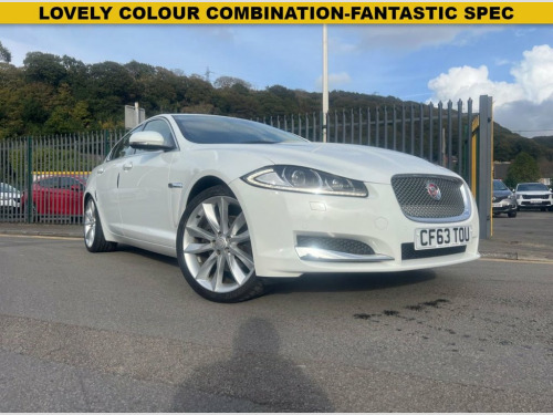 Jaguar XF  2.2 D PORTFOLIO 4d 200 BHP