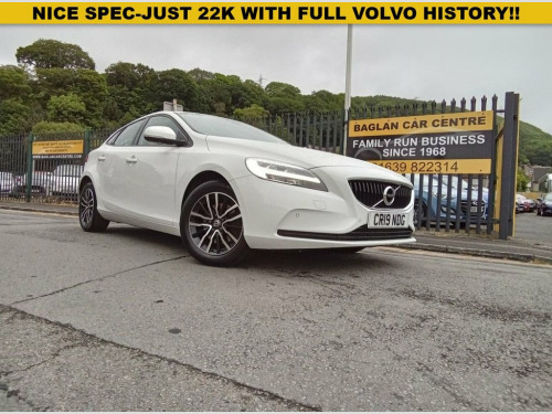 Volvo V40  2.0 T2 R-Design Edition Hatchback 5dr Petrol Manua
