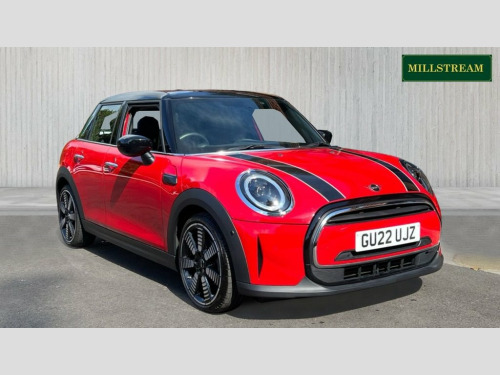 MINI Hatch  1.5 COOPER EXCLUSIVE 5d 134 BHP Apple Car Play 