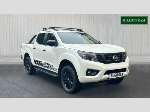 Nissan Navara  2.3 dCi N-Guard Pickup Double Cab 4dr Diesel Auto 