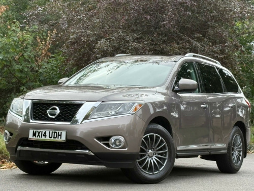 Nissan Pathfinder  3.5 Petrol,Tekna , 7 Seats , 4WD