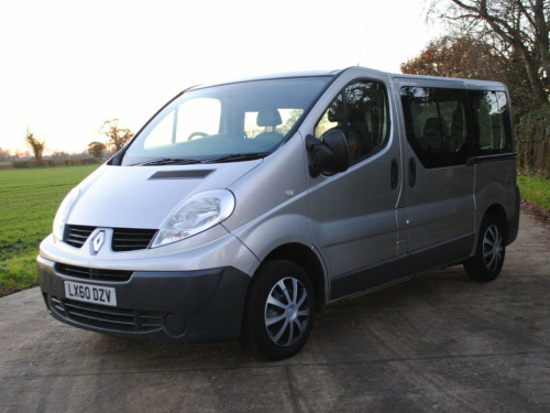 Renault Trafic  2.0 TD dCi SL27 Navigation Minibus 4dr Diesel Manu