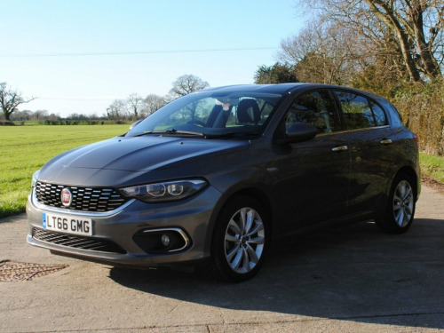 Fiat Tipo  1.4 T-Jet Lounge Hatchback 5dr Petrol Manual Euro 