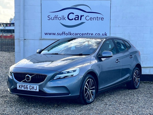 Volvo V40  2.0 D2 Momentum Hatchback 5dr Diesel Manual Euro 6