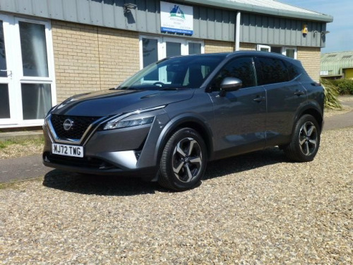 Nissan Qashqai  1.3 DIG-T MHEV N-Connecta SUV 5dr Petrol Hybrid Ma