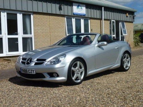 Mercedes-Benz SLK SLK280 3.0 SLK280 Convertible 2dr Petrol 7G-Tronic (222 g