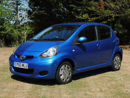 Toyota AYGO  1.0 VVT-i Blue Hatchback 5dr Petrol Manual Euro 4 