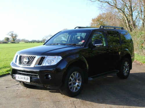 Nissan Pathfinder  2.5 dCi Tekna SUV 5dr Diesel Auto 4WD Euro 5 (190 