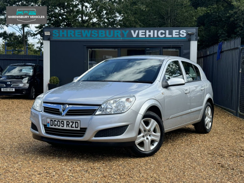 Vauxhall Astra  1.6i 16v Club Hatchback 5dr Petrol Manual (155 g/km, 113 bhp)