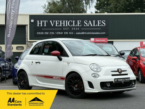 Abarth 595  1.4 T-Jet Yamaha Factory Racing Hatchback 3dr Petr