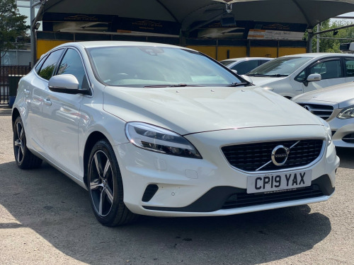 Volvo V40  1.5 T3 R-Design Edition Auto Euro 6 (s/s) 5dr
