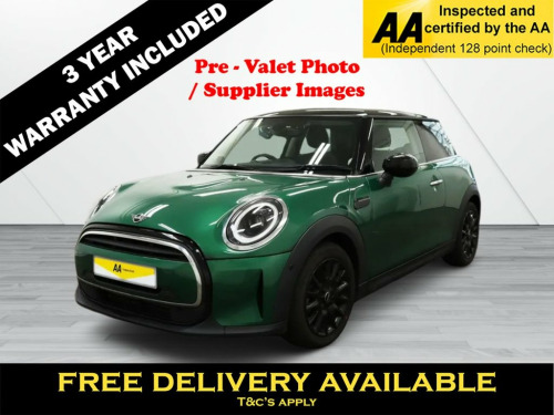 MINI Hatch  1.5 Cooper Classic Hatchback 3dr Petrol Steptronic