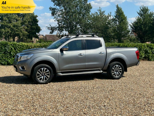 Nissan Navara  2.3 dCi Tekna Pickup Double Cab 4dr Diesel Auto 4W