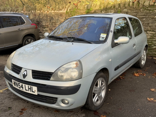 Renault Clio  1.2 16v Dynamique Hatchback 3dr Petrol Manual (139 g/km, 75 bhp)