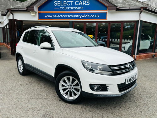 Volkswagen Tiguan  2.0 TDI BlueMotion Tech SE SUV 5dr Diesel Manual 4WD Euro 5 (s/s) (140 ps)